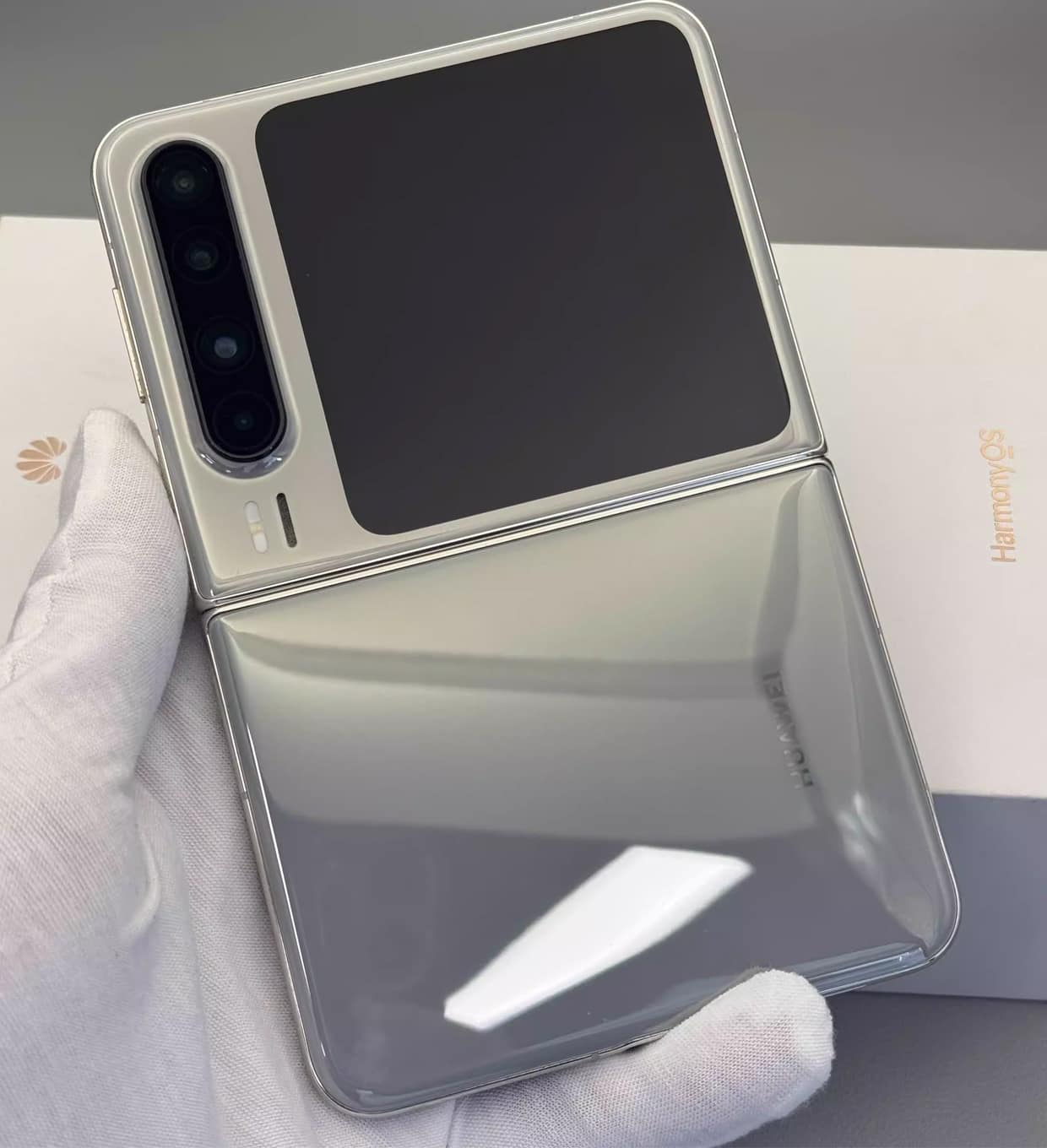 HUAWEI Pura X Used – Buy HUAWEI Pura X Used with Crypto