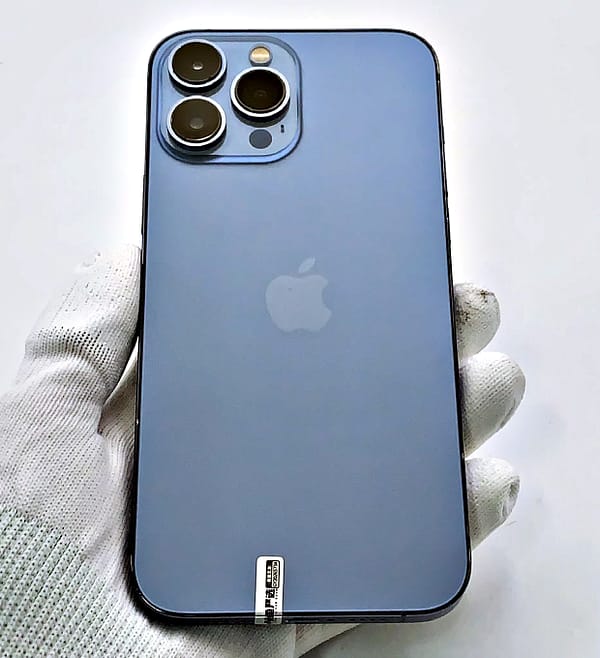 Apple iPhone 13 Pro Max 256GB Front View Apple iPhone 13 Pro Max 256GB – Front